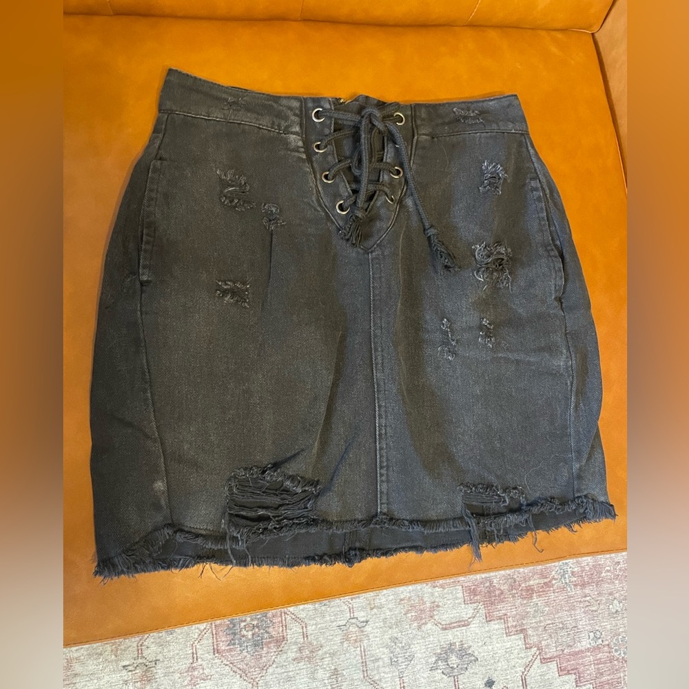 Hayden black skirt